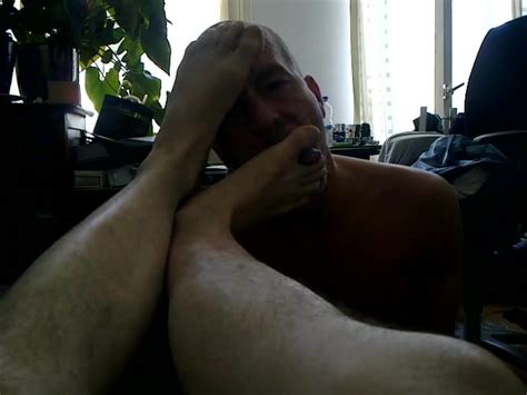 Horny Sub Foot Worship ThisVid