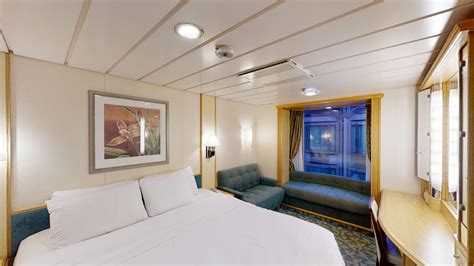 Mariner of the Seas - Promenade View Interior Virtual Tour - Nuvo360%