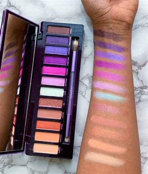 Mais Detalhes Da Nova Naked Ultraviolet Sophia Almeida