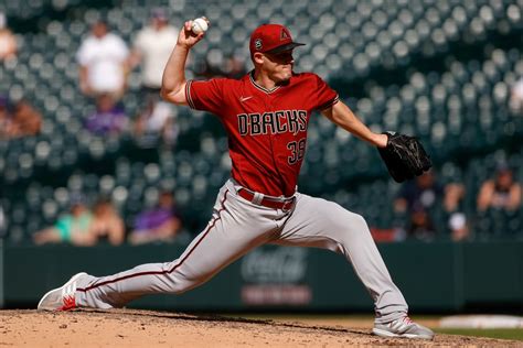 Arizona Diamondbacks Closer Paul Sewald Shows Love For His Old Seattle