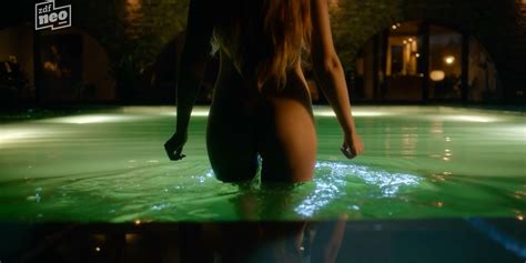 Nude Video Celebs Siri Nase Nude Parfum S01e01 2018