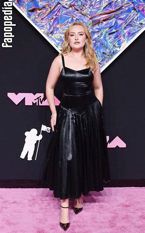 Amelia Dimoldenberg Nude OnlyFans Leaks Photo Fapopedia