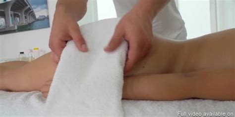 Just Anal Presents Bootylicious Adreina De Luxe Andreina De Luxe Tnaflix