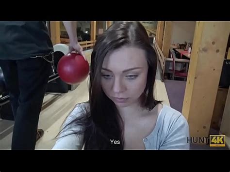 HUNT4K Sex In A Bowling Place I Ve Got Strike XNXX