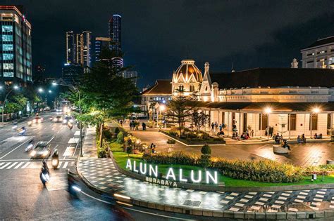 Alun Alun Surabaya Pusat Aktivitas Dan Wisata Kota Rental Motor Di