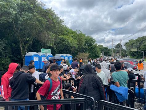 Red Hot Chili Peppers F S Acampam Para Comprar Ingressos