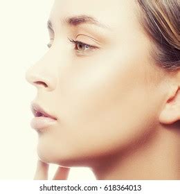 рез по запросу Nude teen girl изображения стоковые фотографии трехмерные объекты и