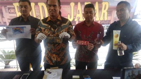 3 Fakta Penangkapan Pasangan Gay Di Bandung Polisi Temukan Alat Kontrasepsi Di Kos