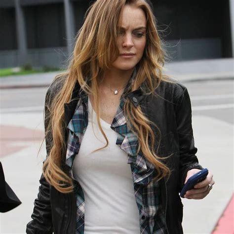 Hot Pictures Of Lindsay Lohan Are Simple Remarkable