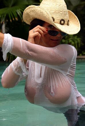 Deauxma Robin Colette Masterson 20230430 233453 Porn Pic