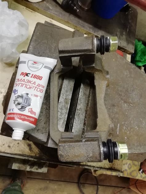 583001R300 Тормозной суппорт в сборе с колодками KIA HYUNDAI | Запчасти ...