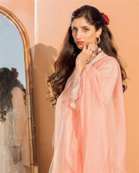 Urwa Hocane And Mawra Hocane Photoshoot For Uxm Summer Eid Collection