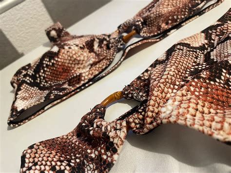 Bikini mit Schlangenmuster Gr M NEU Neu gemäss Beschreibung in Frauenfeld für CHF mit