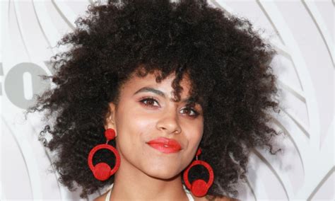 Zazie Beetz Hot Bikini Leaked Pictures Body Beach Pics Legs Shorts Pics