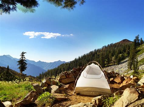 The Do's & Don'ts of Wilderness Camping | Lost & Curious