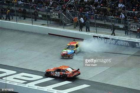 Bristol Motor Speedway Aerial Photos And Premium High Res Pictures Getty Images