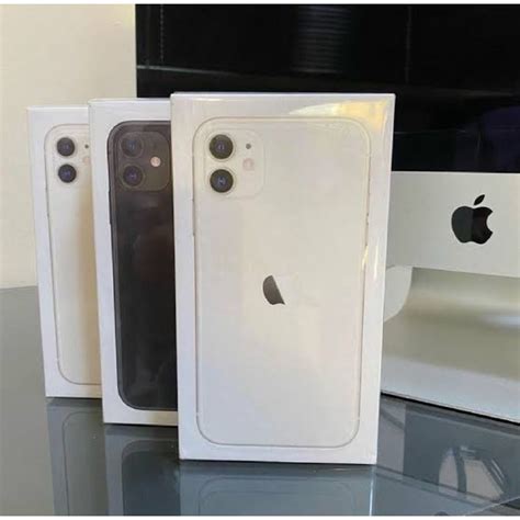 Apple Iphone 11 64 Gb Branco E Preto Novo Lacrado Shopee Brasil