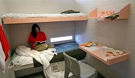 Fun Plannet: Pictures of 5 most luxurious Prison Cells