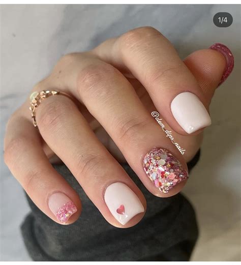 Gelish Nails Nude Nails Pink Nails Shellac Christmas Gel Nails White Glitter Nails Magic