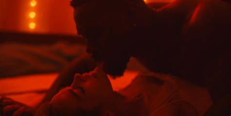 A Violent Man Nude Pics Page