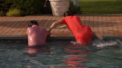 Naked Reshma Shetty In Royal Pains