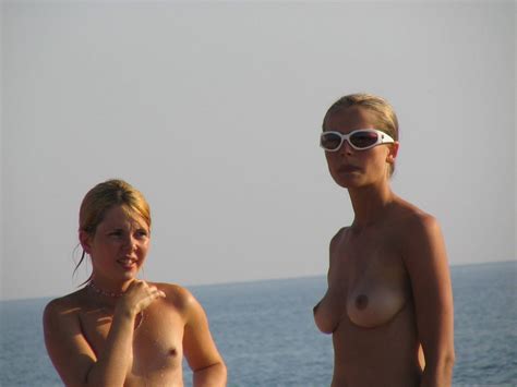 She S Not Shy About Exposing Herself At The Beach Porn Pictures XXX Photos Sex Images 3036789
