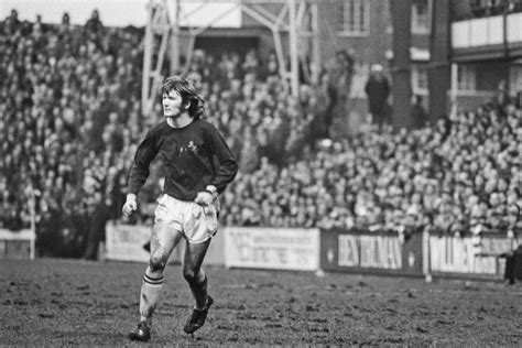 British football mourns the death of Leighton James