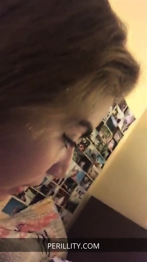 Blonde American Girls Showing Tits On Periscope