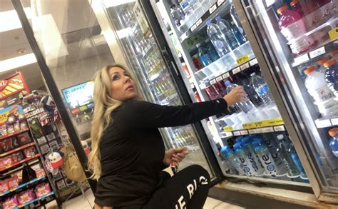 Mature Blonde Squatting In Store Spandex Leggings Yoga Pants Forum