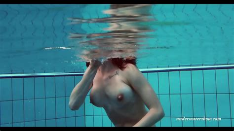 Piyavka Chehova Hottest Underwater Stripping Ever Pussy Juicy