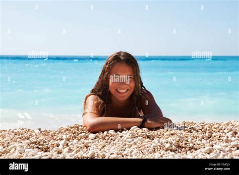 Bis Jahre Alt Bikini Stockfotos Und Bilder Kaufen Alamy