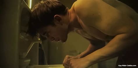 Robert Pattinson Nude And Sex Scenes In Mickey 17 Gay Male Celebs