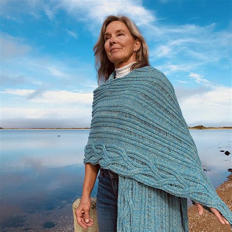 Ravelry Ocean Swells Pattern By Norah Gaughan