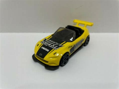 HOT WHEELS 2015 MAZDA MX 5 MIATA DIORAMA LOOSE 159 YELLOW VOLK RACING WHEELS