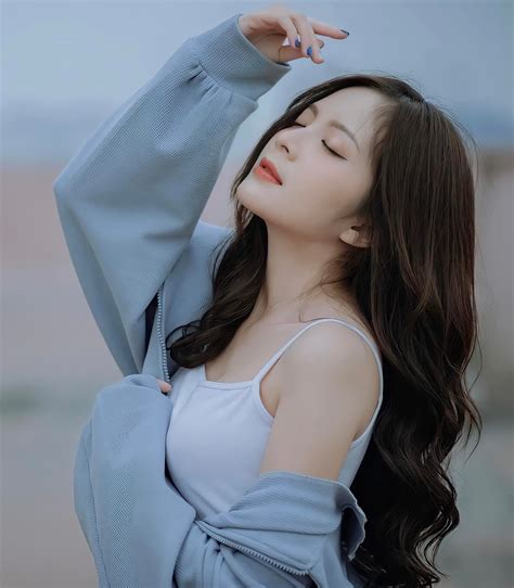 C N Ng Hot Girl Vtv Nh M C V C Ng Nhan S C T Ng L M I U Ng H Ng Tri U Anh Em V Ng