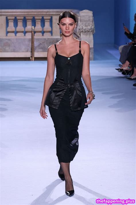 Emily Ratajkowski Emilyratajkowski Emrata Nude Onlyfans Photo The Fappening Plus