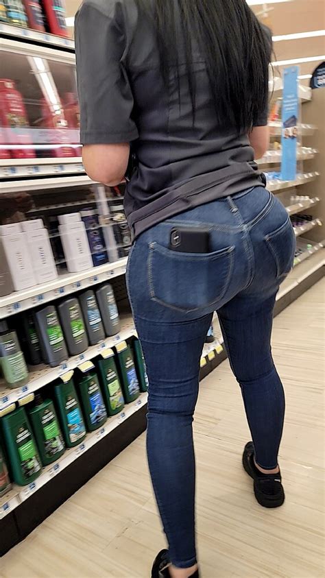 Latin Milf In Extra Tight Jeans BBL Tight Jeans Forum