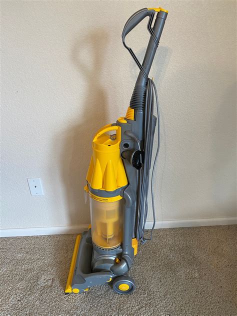 Dyson Root 8 Cyclone Vacuum Can Be Used On Many Types Of Floors 2287
