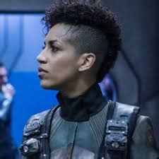 Why these hair styles among Belters in the Expanse series? - Science ...