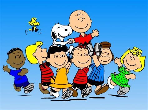 Peanuts | Snoopy wallpaper, Snoopy, Snoopy pictures