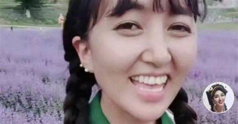 Hot Tiktoker B B Ng N Ng V B Ch Ng C T T X Ng Khi Ang Livestream