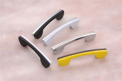 Silver Cupboard Cabinet Handle Finish Type Chrome Packaging Size