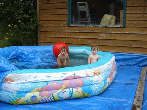 Naked Girls In The Pool Glynis Zubec Flickr