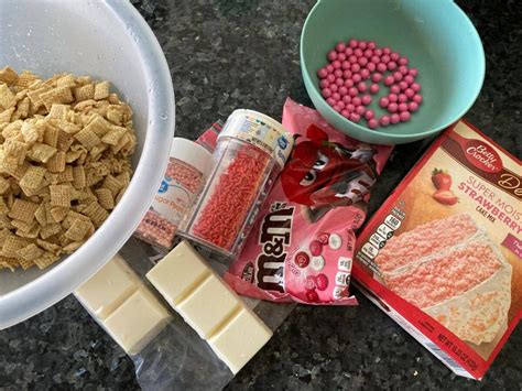 Strawberry Valentine Chex Mix Out Of The Box Baking