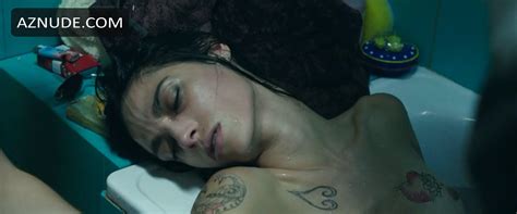 VELOCE COME IL VENTO NUDE SCENES AZNude