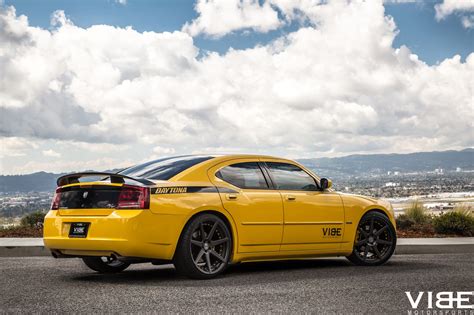 Stinger Yellow Charger Dytona On Vertini Black Custom Wheels Carid