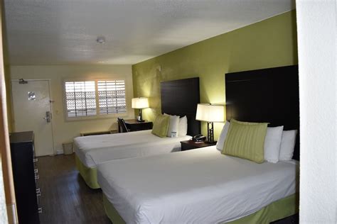 Old Town Western Inn & Suites in San Diego | Best Rates & Deals on Orbitz