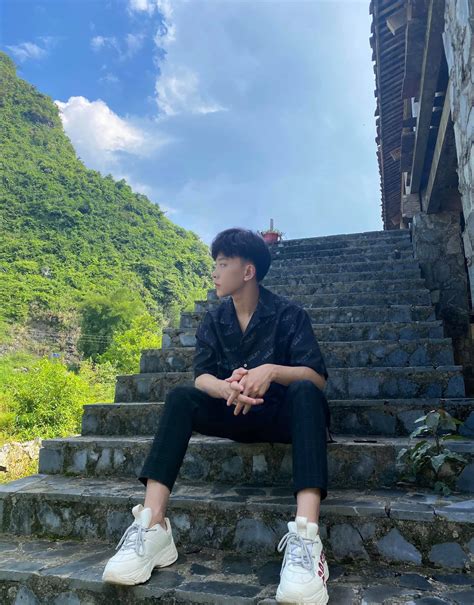 Ngô Quyền Linh là ai Chân dung chàng hot boy TikTok vướng vào lùm xùm làm bạn gái có bầu rồi