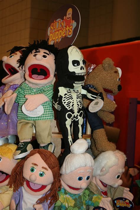 Toy Fair 2013 Coverage - Silly Puppets - Parry Game Preserve