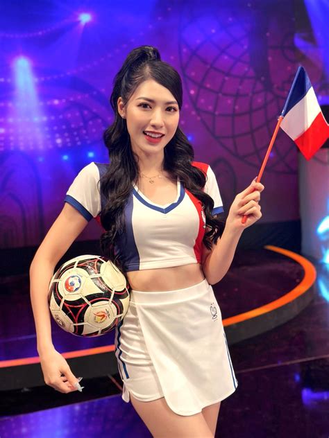 Hot Girl I Tuy N Ph P Ho Ng Giang N Ng C Ng World Cup L Ai Ti U S I T V S Nghi P